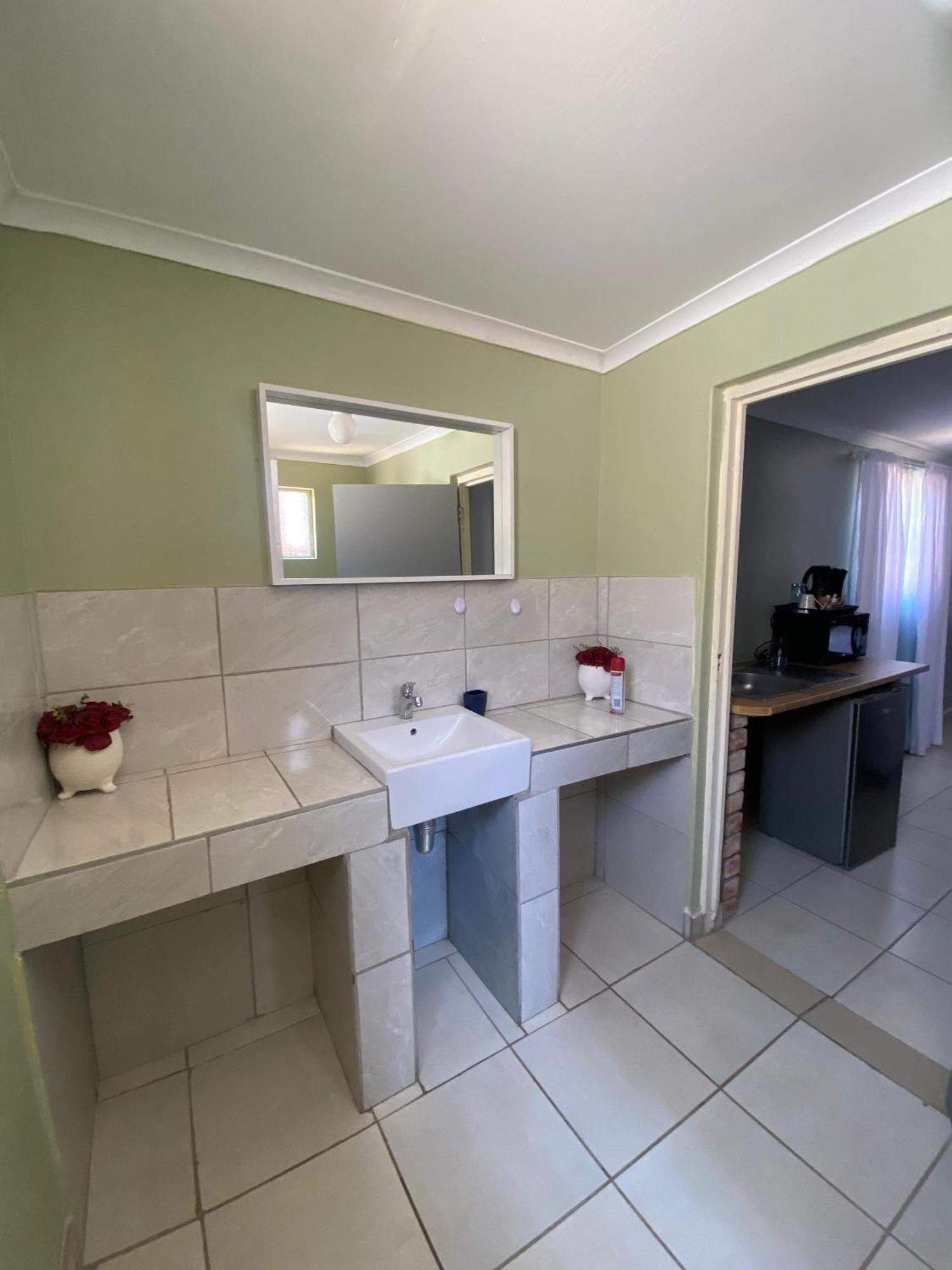 Inecia'S B & B Uis Buitenkant foto